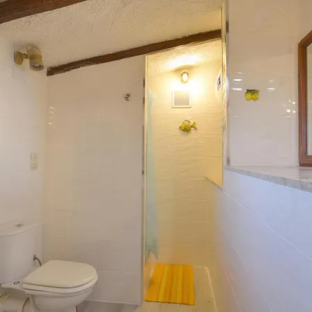 Holiday home Beautiful In With Kitchen Fontane Bianche